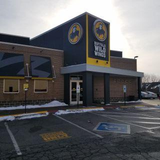 Buffalo Wild Wings - Savoy