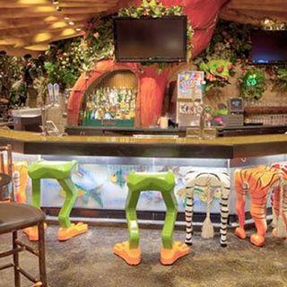 Rainforest Cafe- Niagara Falls