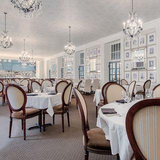 Crystal Dining Room at Bedford Springs