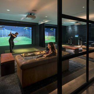 Topgolf Swing Suites