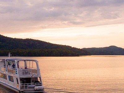 Mont-Tremblant Lake Cruise