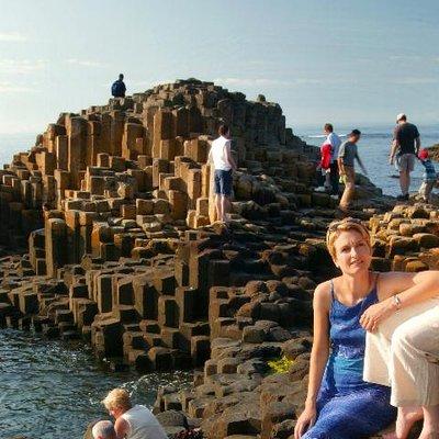 Belfast - Giants Causeway , Dunluce Castle and Dark Hedges