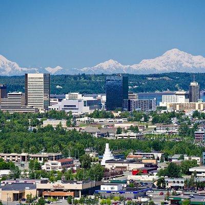 Anchorage City Tour w/ Taste of Wild Smoked Salmon & Reindeer Sausage