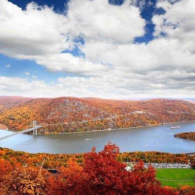 Private Fall Foliage Helicopter Tour for 2-6 from Westchester