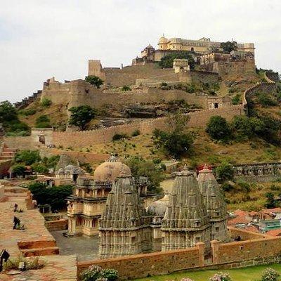 Explore Kumbhalgarh Fort & Jain Temple Tour From Udaipur To Jodhpur