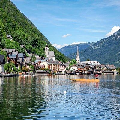 Hallstatt from Salzburg - 6-hour private Tour