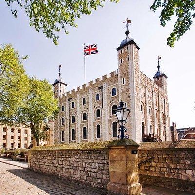 VIP Early Access: Opening Ceremony Tower of London & Bridge Entry