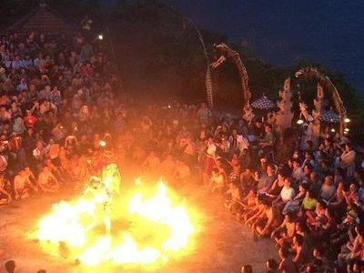 Private Uluwatu Temple and Kecak Fire Dance Evening Tour in Jimbaran Bay