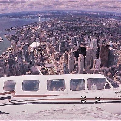 Exhilarating 120km Aerial Tour of Toronto with iflyTOTO