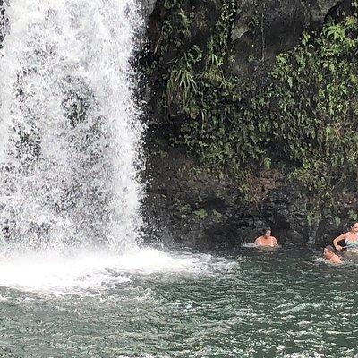 Small-Group Road to Hana Adventure Tour with Pickup