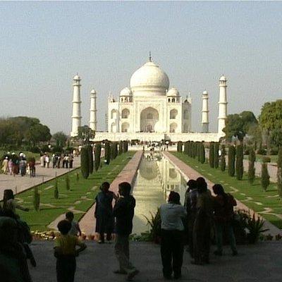 Private 2-Day Tour to Taj Mahal, Agra from Goa with Both side Commercial Flights