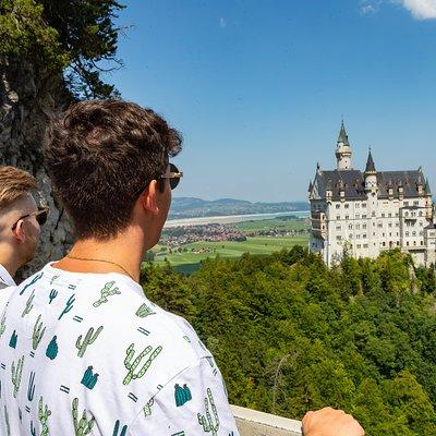 Neuschwanstein Castle and Linderhof VIP All-Inc Tour from Munich