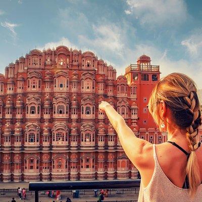 Jaipur City Tour from Delhi by Car or Rail: All Inclusive Package