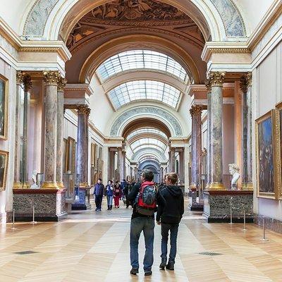 Louvre Museum Guided Tour Option or Quick access to Mona Lisa