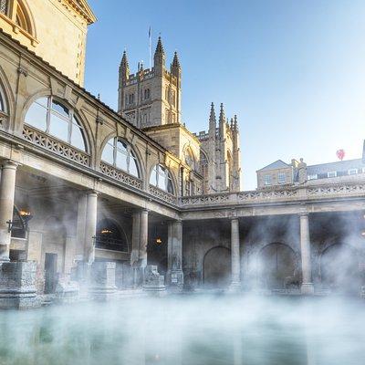 Roman Baths Entry and Walking Tour with Blue Badge Tour Guide