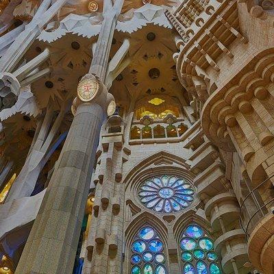 Sagrada Familia Evening Private Tour with Expert Guide