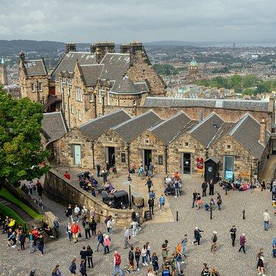 Edinburgh Castle PRIVATE TOUR with Ticket & Guide Included