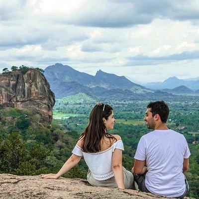 3 Days Tour to Kandy, Nuwara Eliya & Sigiriya