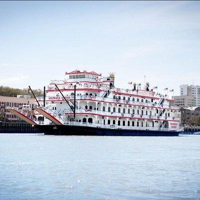 Sunday Brunch Riverboat Cruise in Savannah