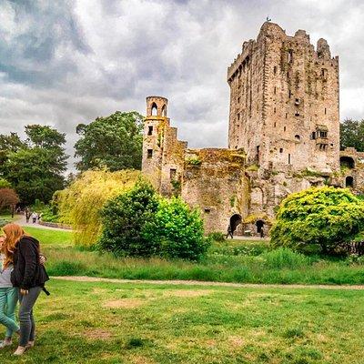 Dublin to Rock of Cashel, Cork City & Blarney Castle Guided Tour