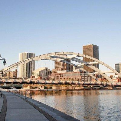 Self-Guided Rochester Scavenger Hunt: Big Little Rochester