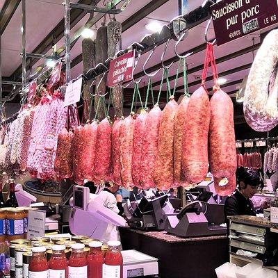 Lyon Morning Food Market Tasting Tour in Les Halles Paul Bocuse