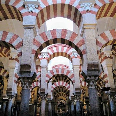 Guided tour of the Mosque-Cathedral of Cordoba in Spanish