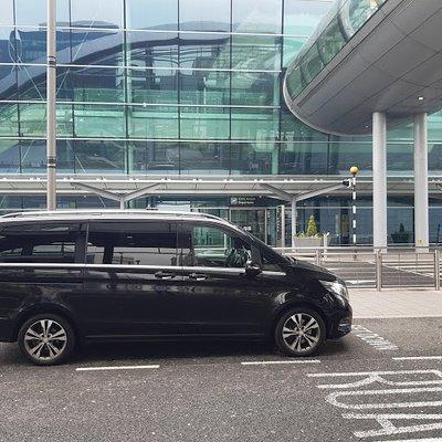  Westport to Dublin Airport Private Premium Car Service