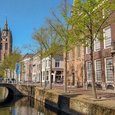 Photographic Tour in Delft Historical Center