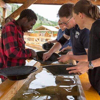 Yukon Gold Experience feat. Emerald Lake & Carcross