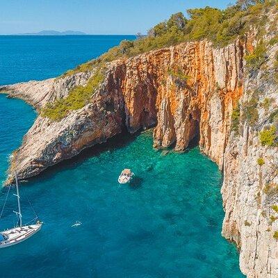 Hvar and Red Rocks - Private boat tour from Split or Trogir