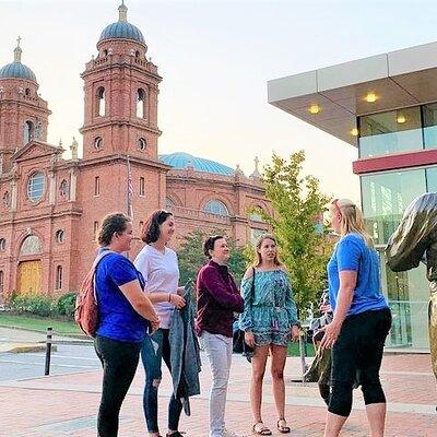 Downtown Asheville Tip-Based Sightseeing Walking Tour 