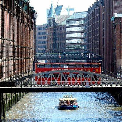 Hamburg Hop-on-Hop-off Tour, Harbor and Lake Alster Cruise