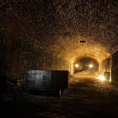 Hidden Brewery Caverns Tour in Cincinnati with Beer Tasting