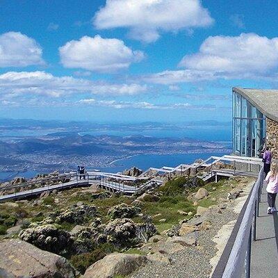 Mt Wellington Tour and MONA Admission