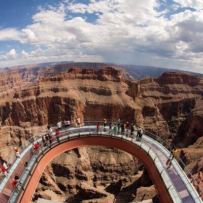 Grand Canyon West with Lunch, Hoover Dam Stop & Skywalk Upgrade 