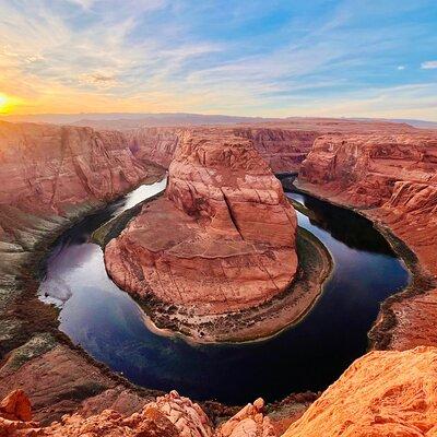 Lower Antelope Canyon and Horseshoe Bend Day Tour with Lunch