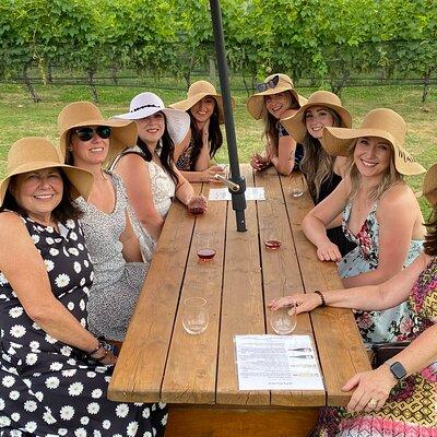 East Kelowna Half Day Wine Tour- Incl. Tasting Fees & Guide Grat!