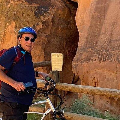 2 hour Moab Ebike Petroglyph Tour