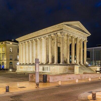 A Private Guided Historical and Cultural Tour in Nîmes 