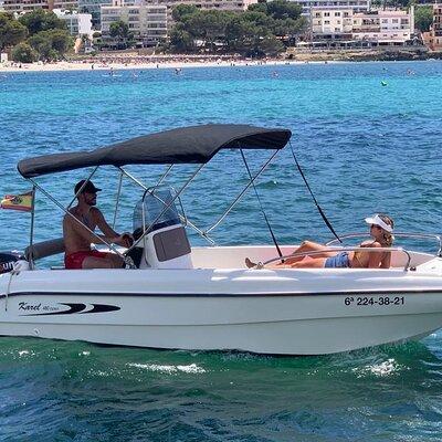 2 Hours Boat Rental in Santa Ponsa without License