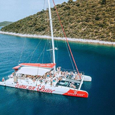 Full-Day Catamaran Cruise to Hvar & Pakleni Islands with Food and free Drinks