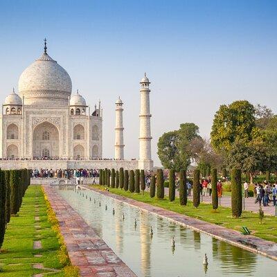 Private Taj Mahal Luxury Tour from Delhi by Car - All Inclusive