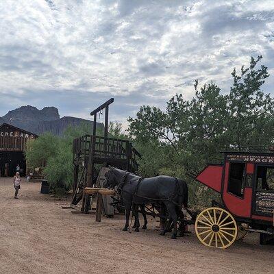 Apache Trail Day Trip Including Dolly Steamboat