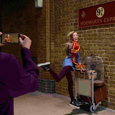 Warner Bros. Studio Tour London - The Making of Harry Potter and Oxford Day Trip