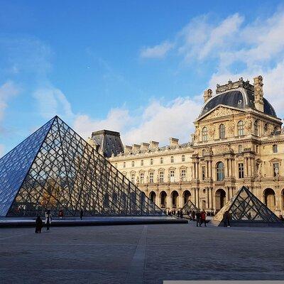 Entry ticket for the Louvre Museum, in Paris