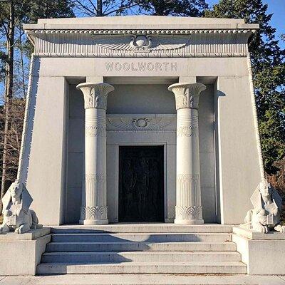 Woodlawn Cemetery: A Self-Guided Audio Tour of Gilded Age Art and Architecture