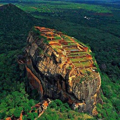 Sigiriya Lion Rock & Dambulla Cave Temple Day Tour From Colombo