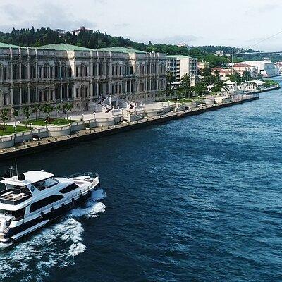 Bosphorus Yacht Cruise with Stopover on the Asian Side - (Morning or Afternoon)