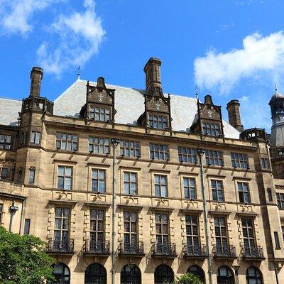 3 Hours Private Guided Walking Tour in Sheffield